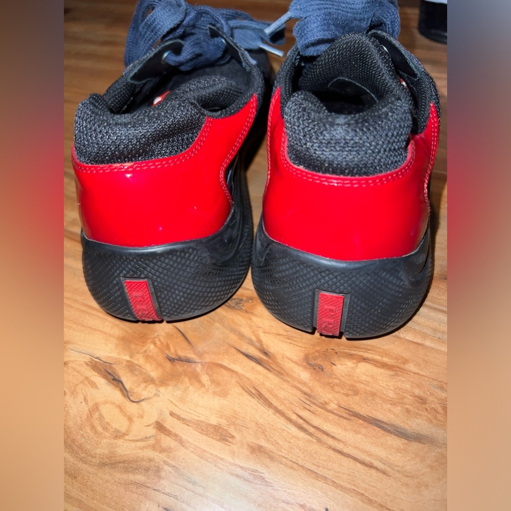Used PRADA SPORT
Patent Leather Colorblock Pattern Sneakers - Picture 4 of 8